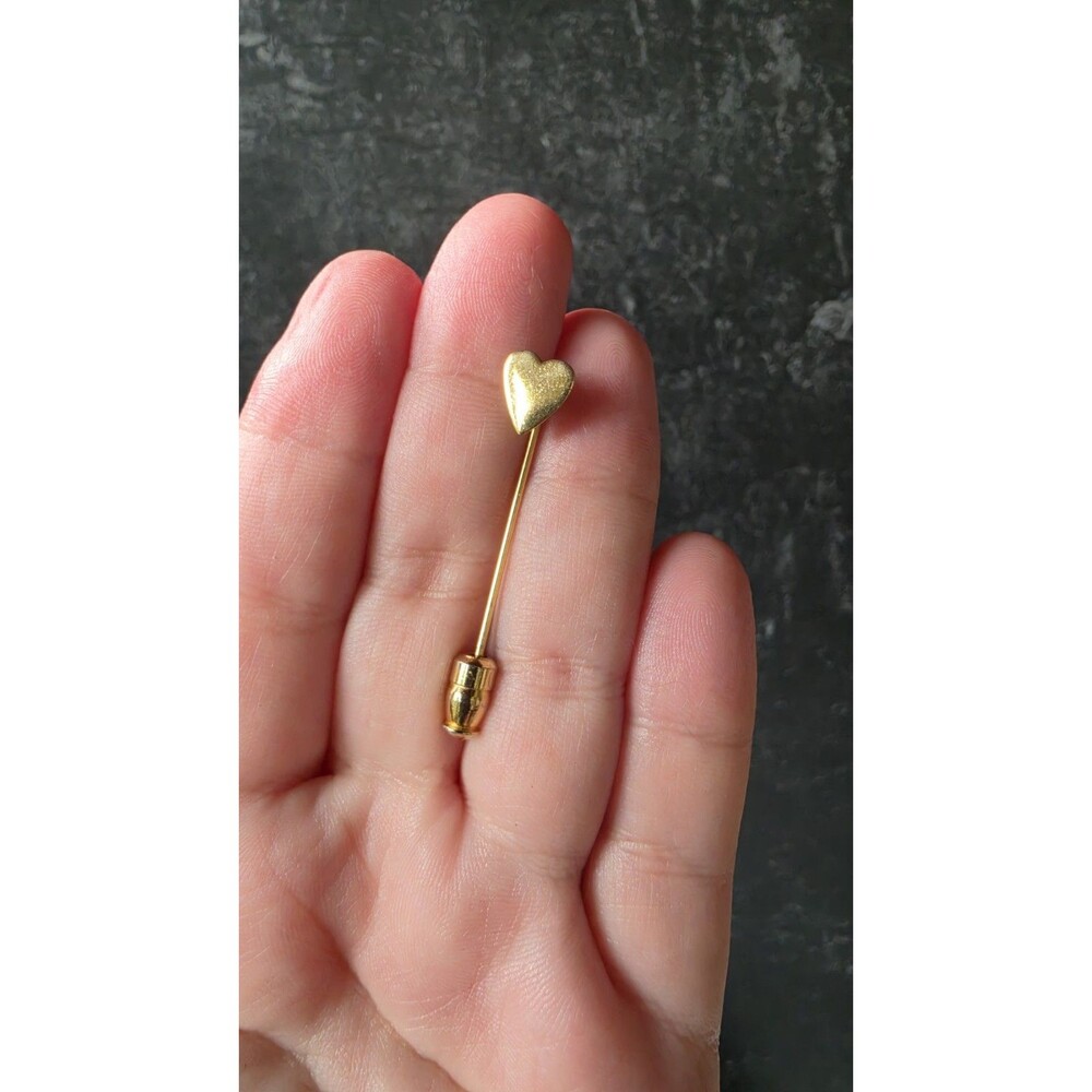 Heart-shaped Gold Tone Metal Stick Pin Vintage Costume Jewelry